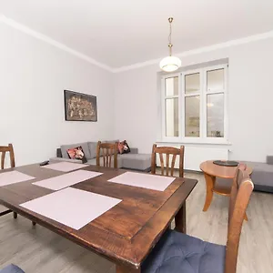  Apartament Location On Main Square P4you Pl