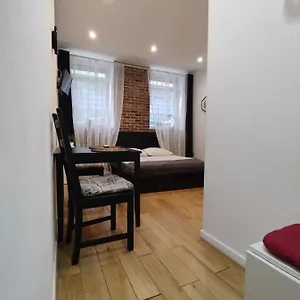  Apartament Topolowa - Self Check In - Next To Main Rail, 10 Min To Main Square