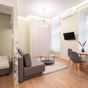 https://klauzl-31-boutique-apartments-best-location-by-bqa.inbudapesthotels.com