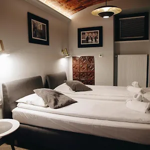 M2 Main Square Apartment