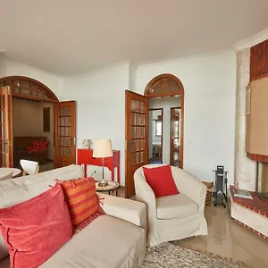 Handsome Apartment Cascais